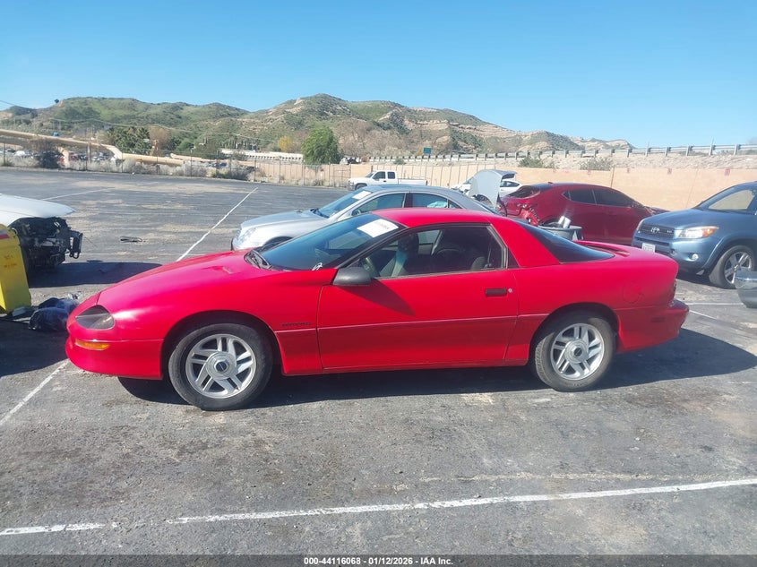 1993 Chevrolet Camaro VIN: 2G1FP22S6P2111833 Lot: 44116068