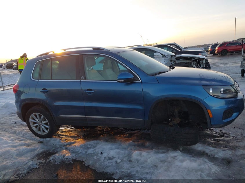 VIN WVGSV7AX2HW509624 2017 VOLKSWAGEN TIGUAN 2.0T WOLFSBURG EDITION