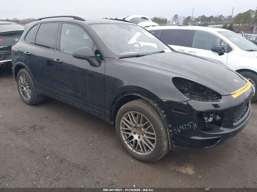 2017 Porsche Cayenne Platinum Edition