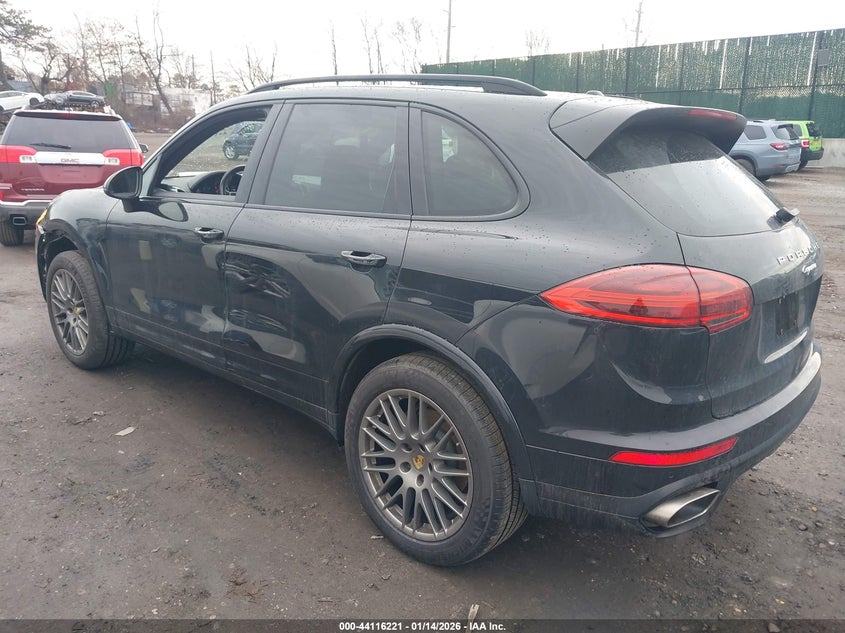 2017 Porsche Cayenne Platinum Edition