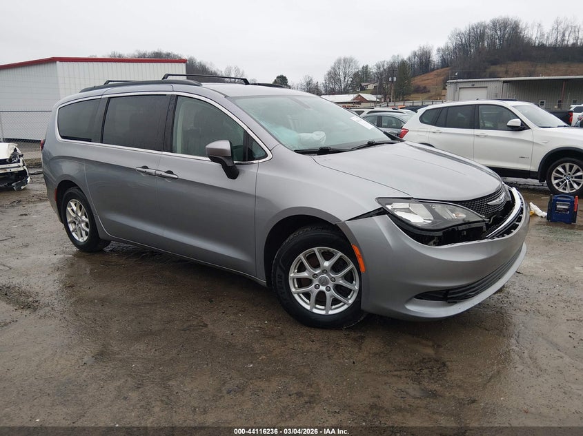 2020 Chrysler Voyager Lxi