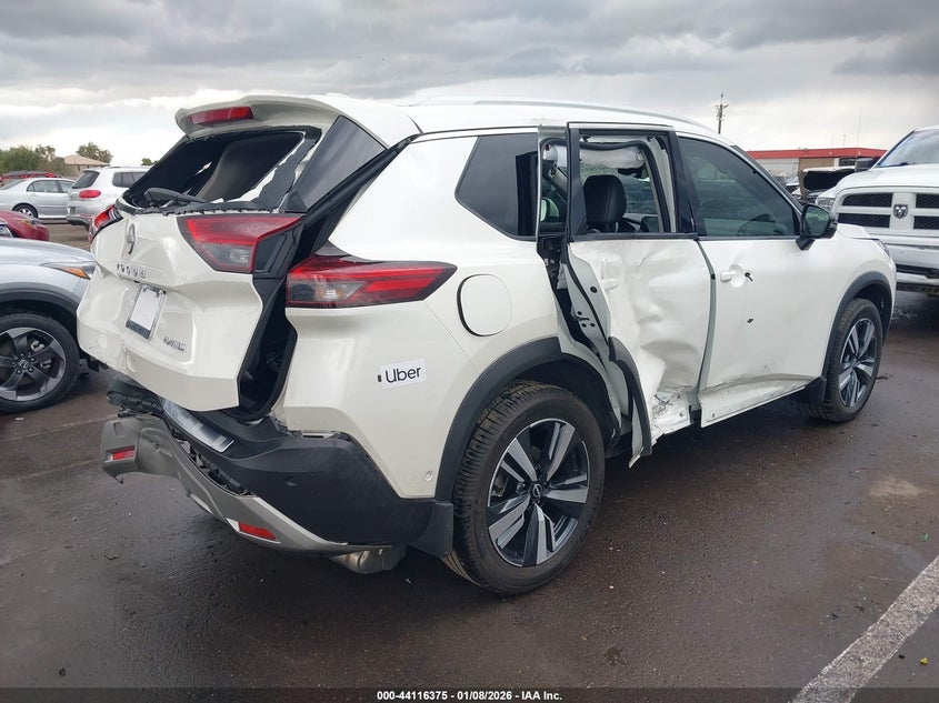 2022 Nissan Rogue Platinum Fwd