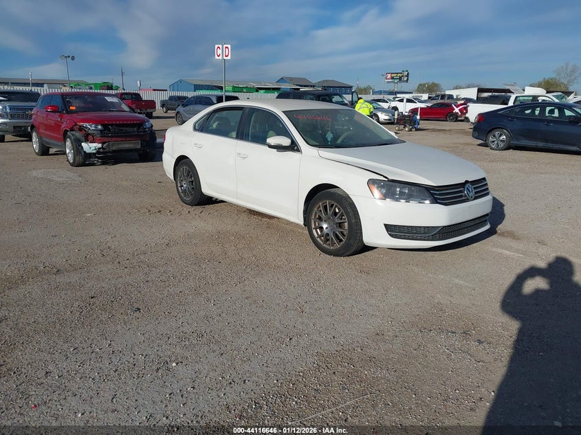 2014 VOLKSWAGEN PASSAT 1.8T SE