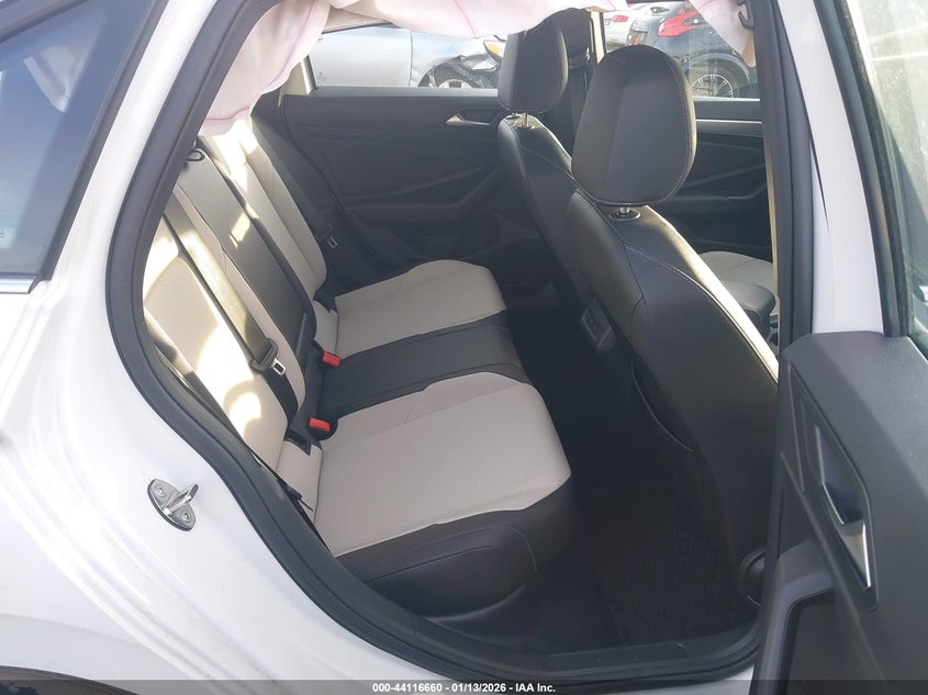 2021 VOLKSWAGEN JETTA auction photo 8