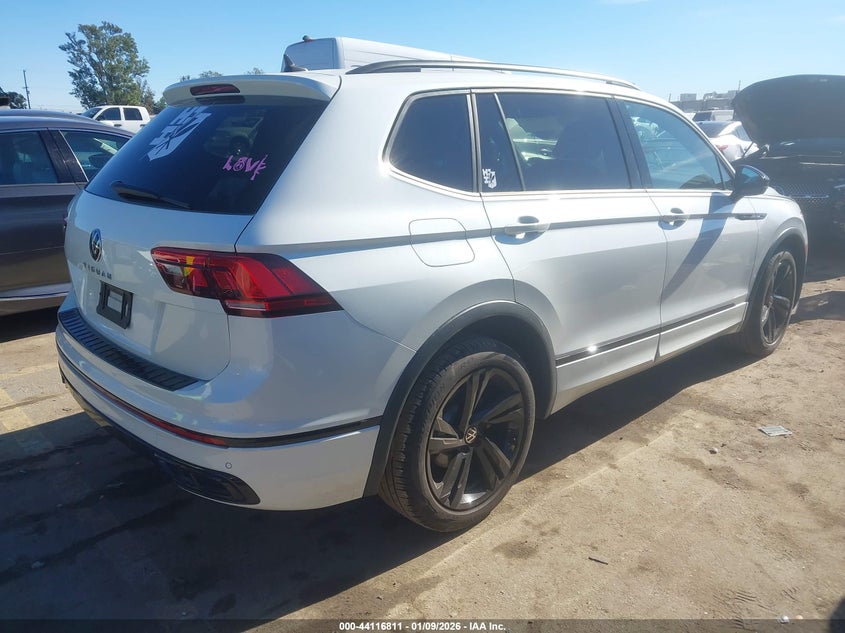 2024 Volkswagen Tiguan 2.0T Se R-Line Black