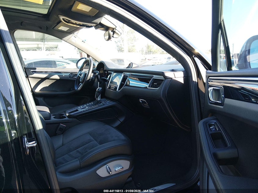 2018 Porsche Macan S