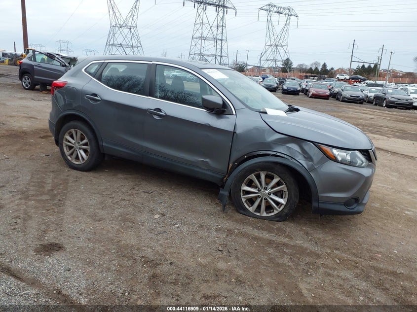 2018 Nissan Rogue Sport S