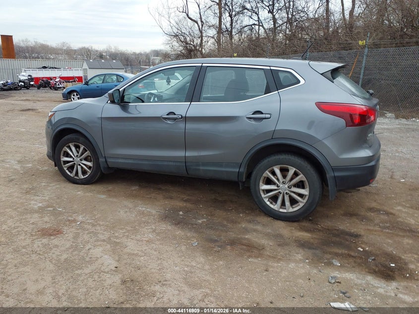 2018 Nissan Rogue Sport S