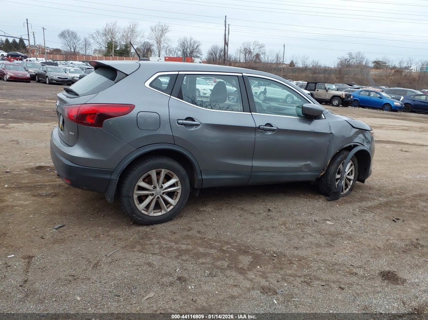 2018 Nissan Rogue Sport S