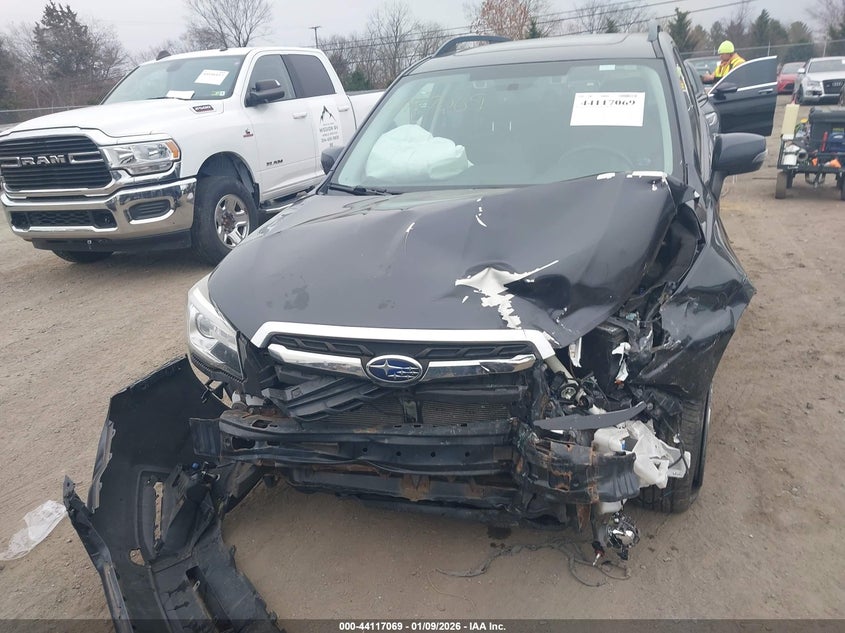 2017 Subaru Forester 2.5I Touring VIN: JF2SJAWC7HH555376 Lot: 44117069