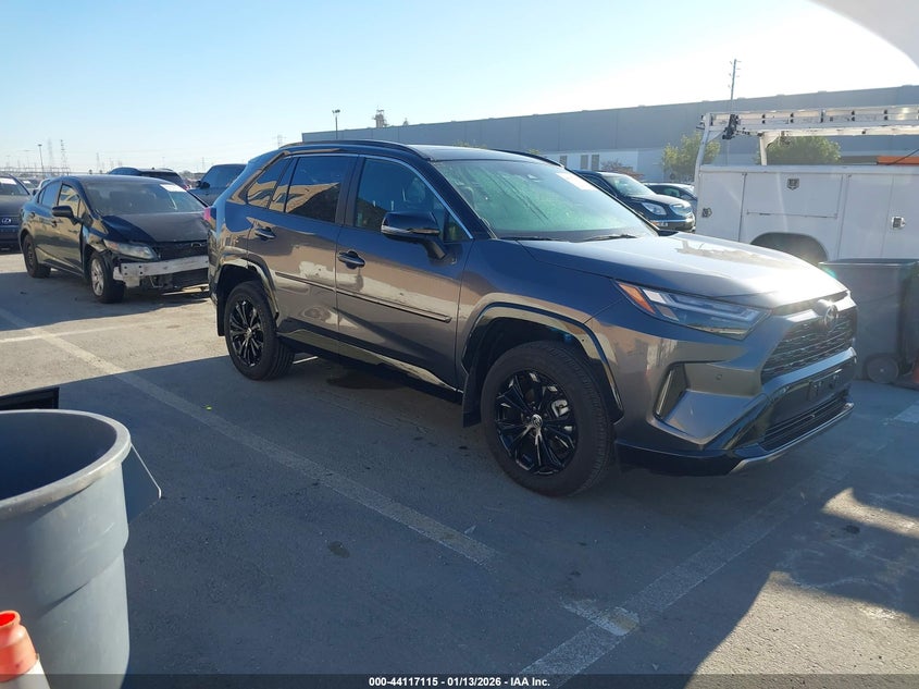 TOYOTA RAV4 HYBRID XSE 2025