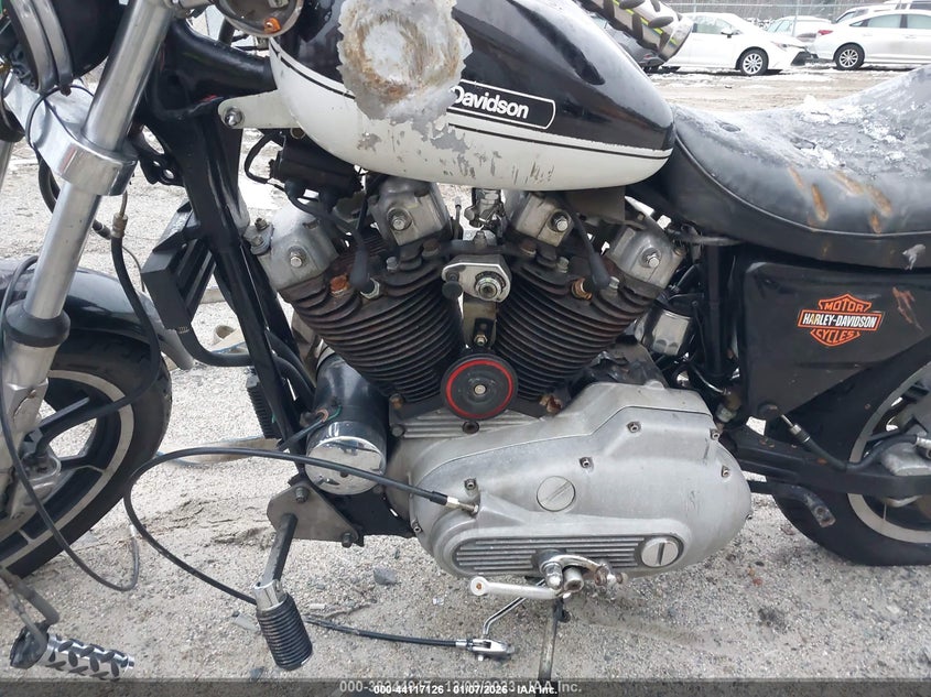 1981 Harley-Davidson Xlh VIN: 1HD1CAH15B0Y49890 Lot: 44117126