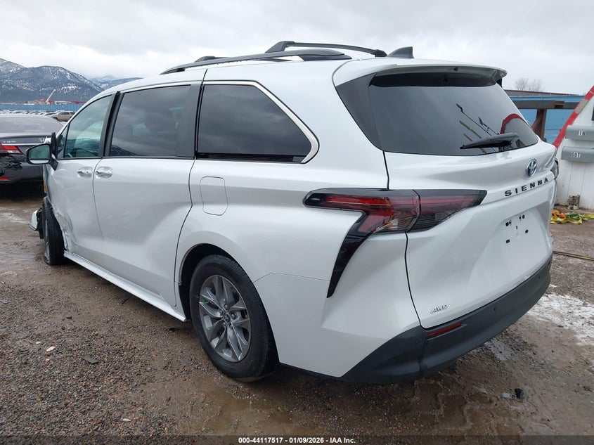 2024 Toyota Sienna Xle