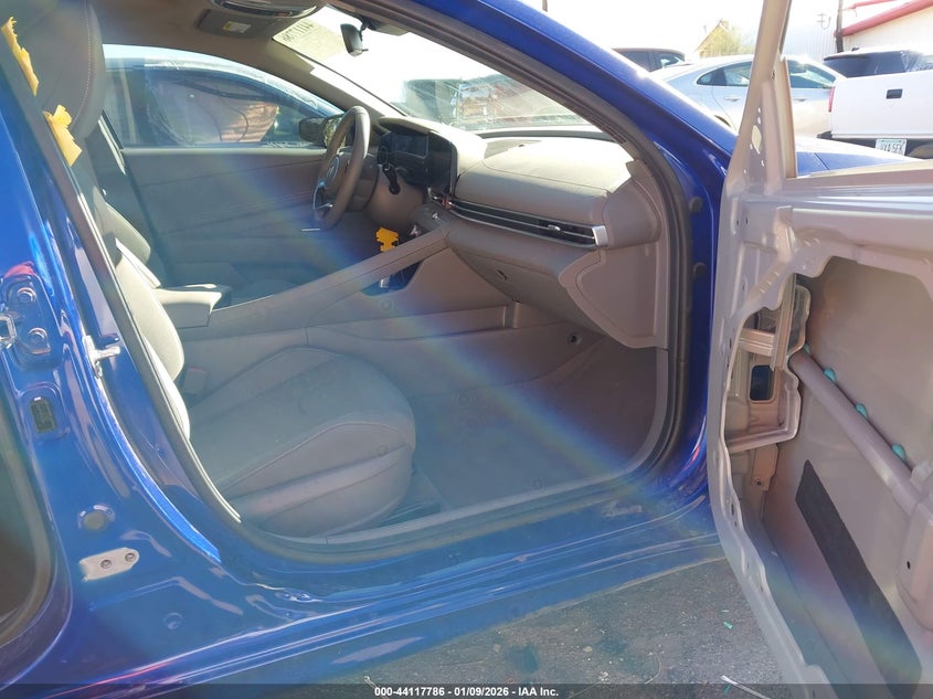 2025 Hyundai Elantra Sel Convenience