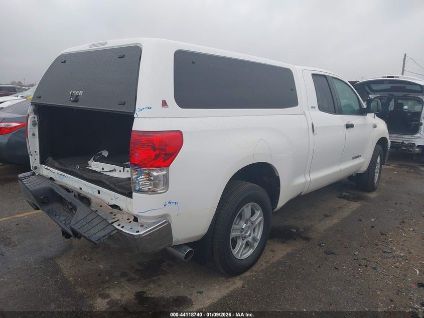 2013 Toyota Tundra Grade 5.7L V8