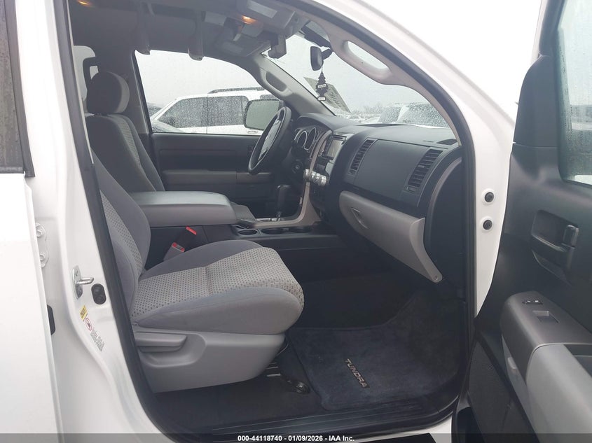 2013 Toyota Tundra Grade 5.7L V8