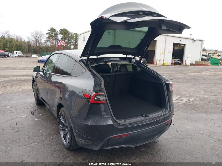 2025 Tesla Model Y Long Range Dual Motor Rear-Wheel Drive