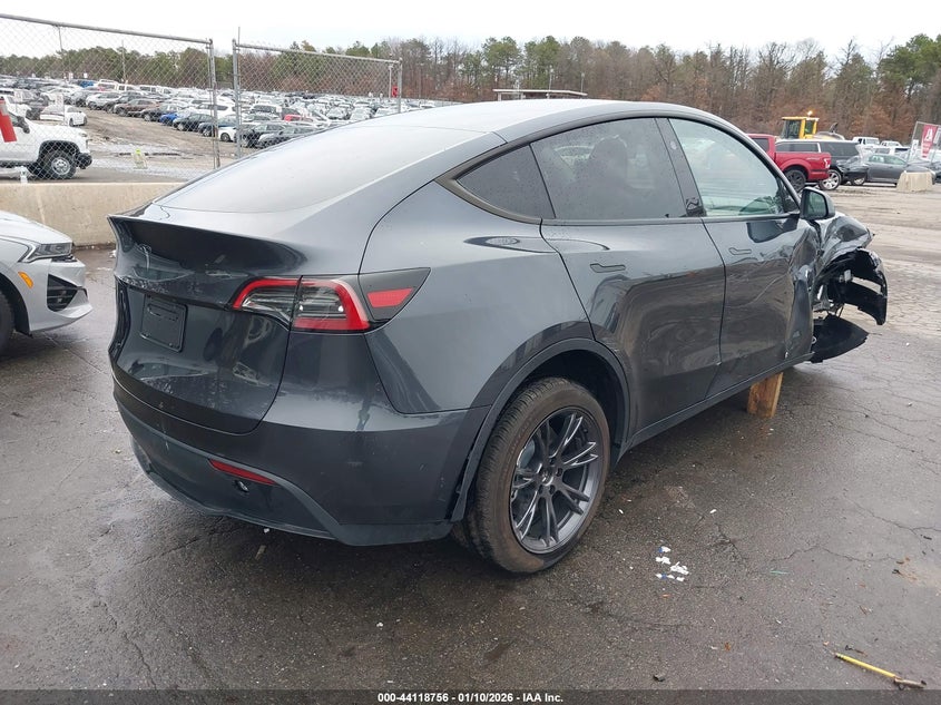 2025 Tesla Model Y Long Range Dual Motor Rear-Wheel Drive