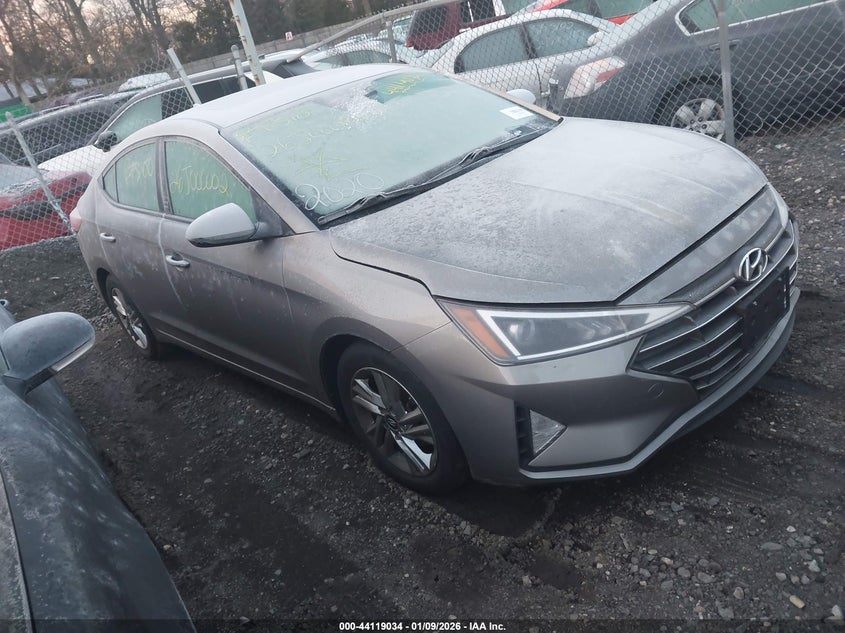 2020 HYUNDAI ELANTRA auction photo 1