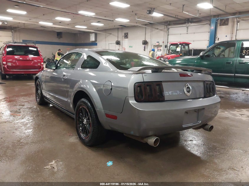 2006 Ford Mustang V6