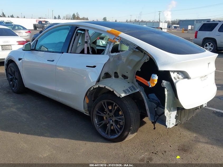 2025 Tesla Model Y Long Range Dual Motor All-Wheel Drive