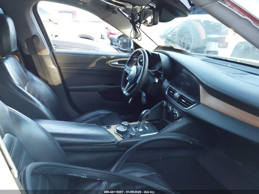 2017 Alfa Romeo Giulia Ti Rwd