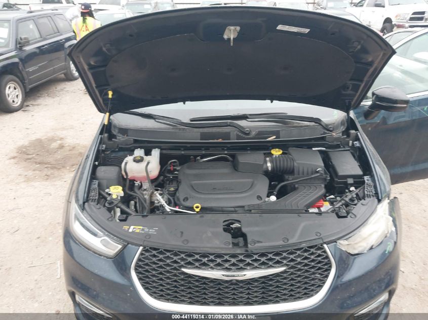 2025 Chrysler Pacifica - 2C4RC1BG6SR612680