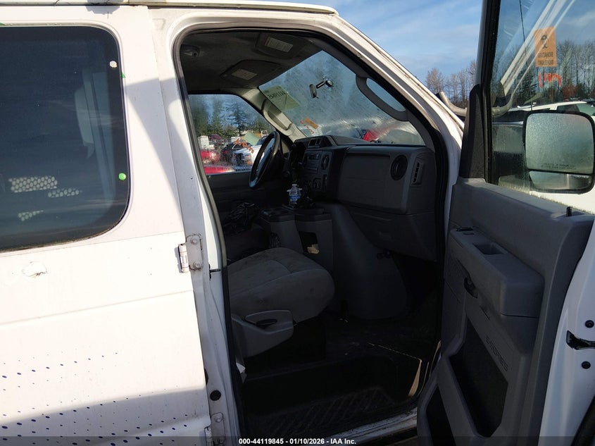 2012 Ford Econoline 4.6 E-250 Commercial white Lot 111044119845 Vin 1FTNE2EW8CDB03292