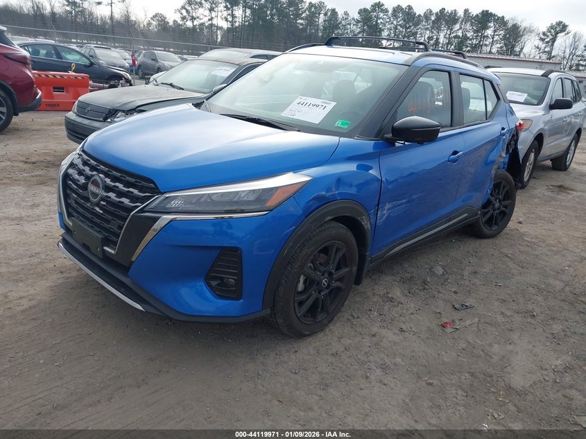 2023 Nissan Kicks Sr Xtronic Cvt