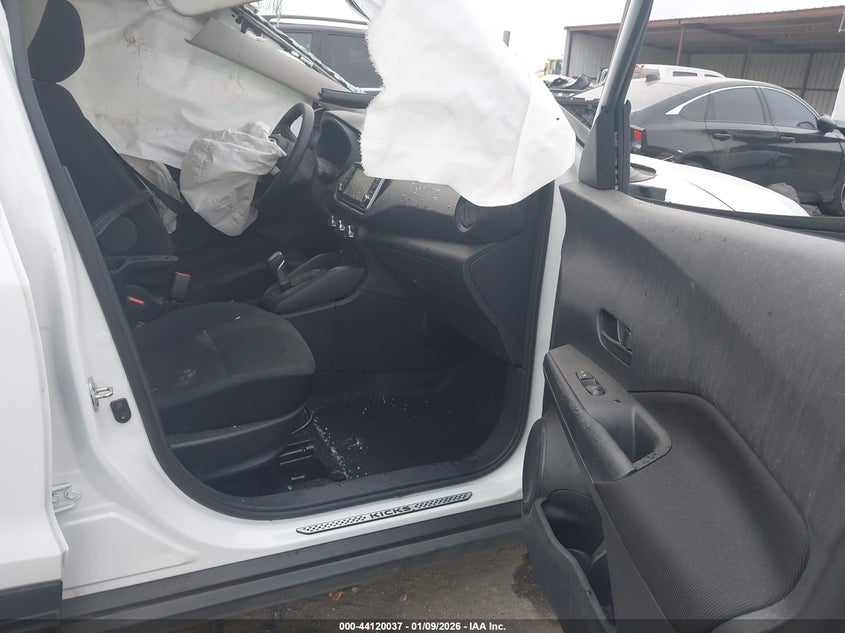 2024 Nissan Kicks S Xtronic Cvt