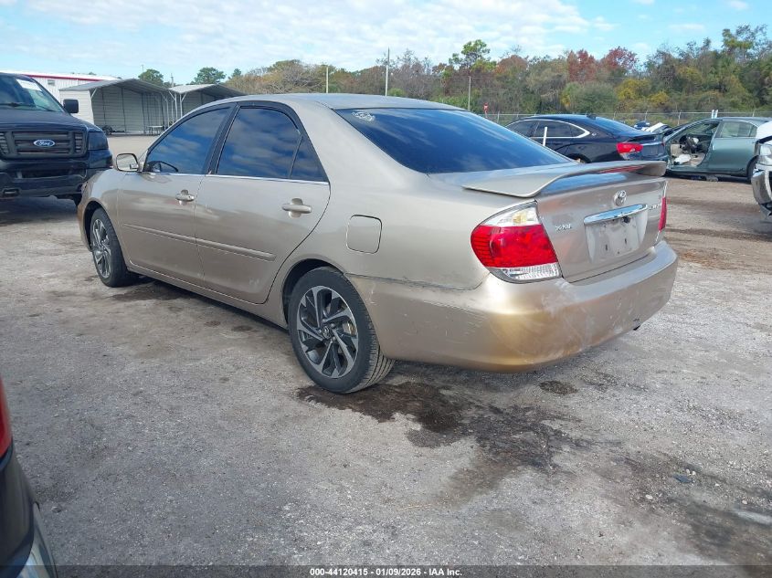 2005 Toyota Camry Le