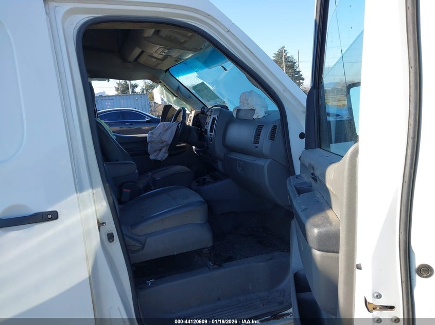 2016 NISSAN NV CARGO NV2500 HD auction photo 5