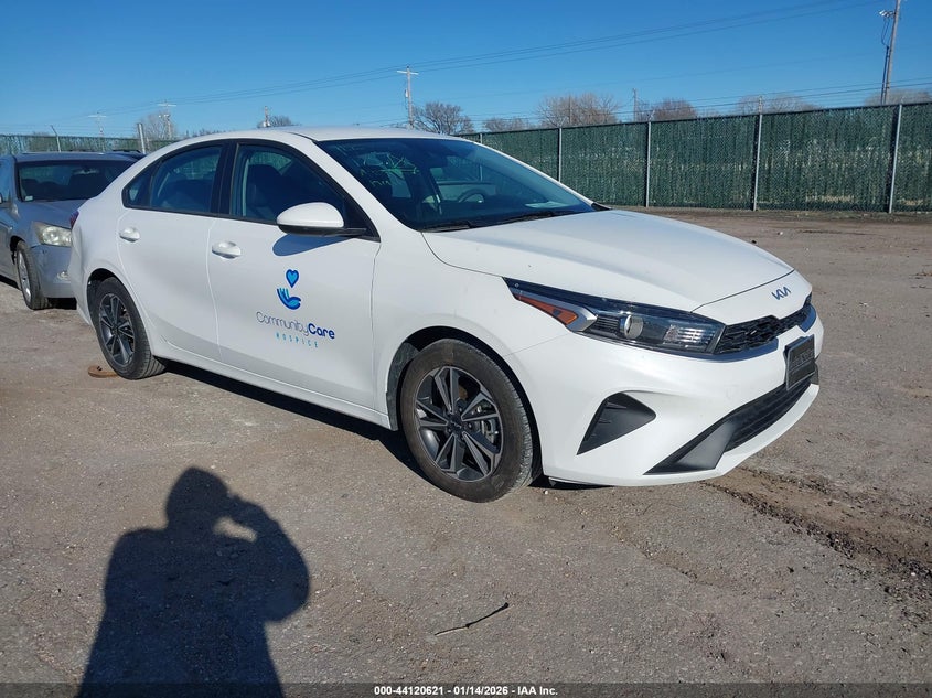 VIN 3KPF24AD1RE706847 2024 KIA FORTE LXS