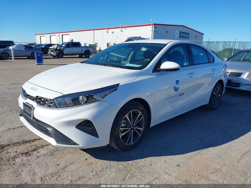 VIN 3KPF24AD1RE706847 2024 KIA FORTE LXS