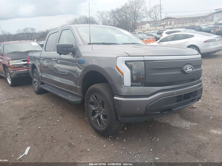 2025 Ford F-150 Lightning Flash