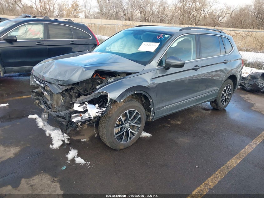 2021 Volkswagen Tiguan 2.0T Se/2.0T Se R-Line Black/2.0T Sel