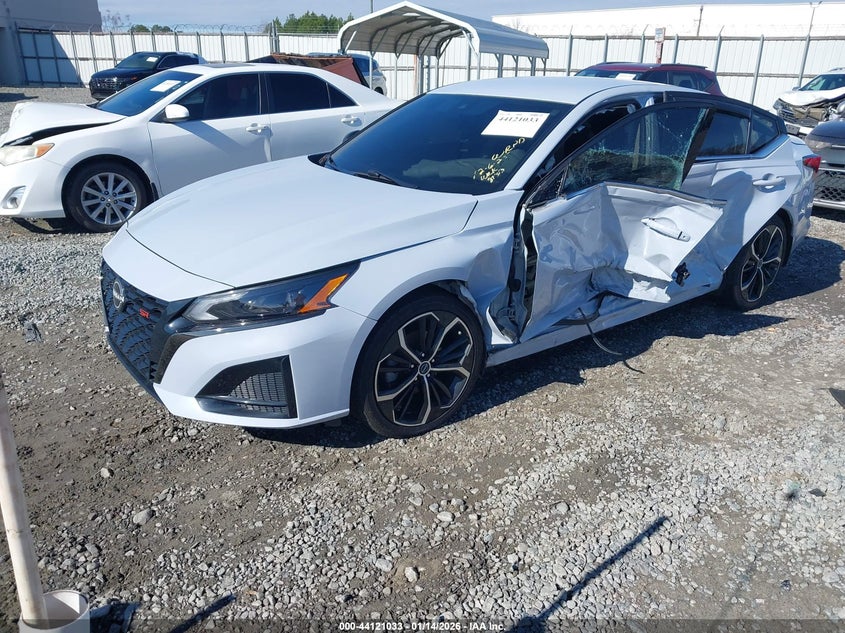 2023 Nissan Altima Sr Fwd