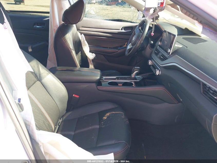 2023 Nissan Altima Sr Fwd