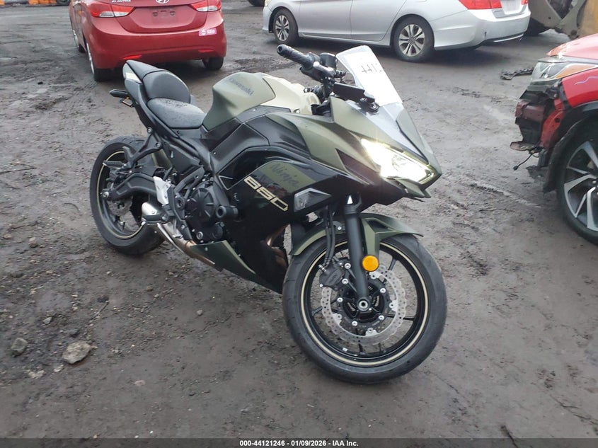 2024 Kawasaki Ex650 R