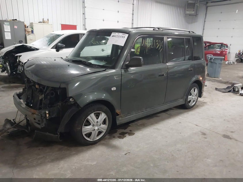 JTLKT324354009023 2005 Scion Xb photo 1