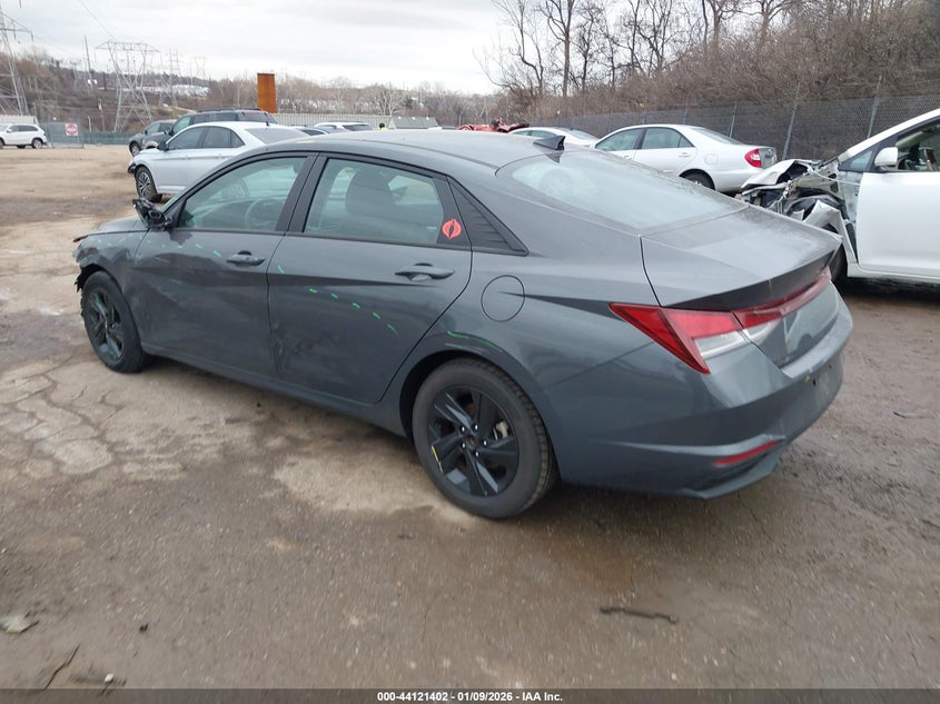 2023 Hyundai Elantra Sel
