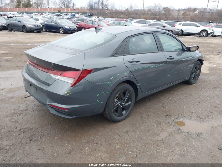 2023 Hyundai Elantra Sel