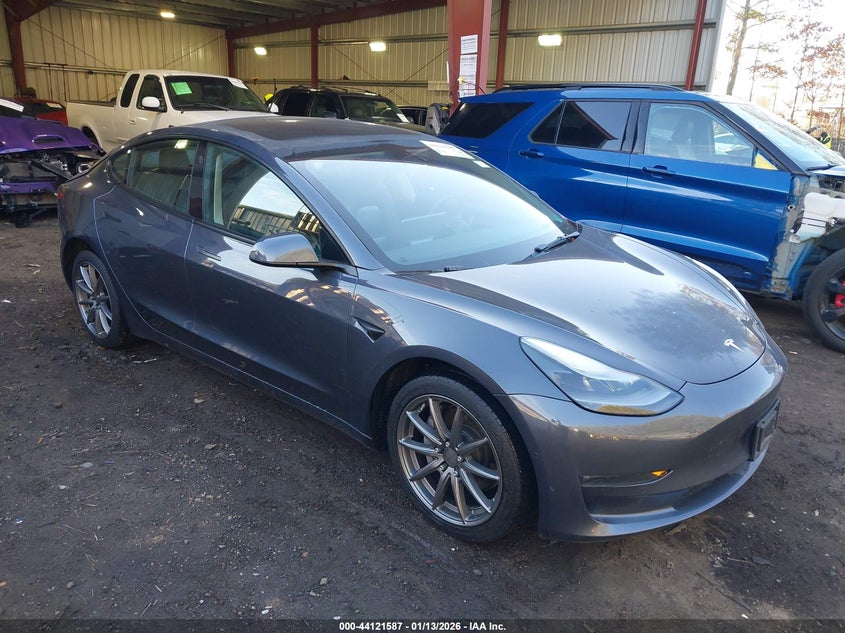 2022 Tesla Model 3 Long Range Dual Motor All-Wheel Drive