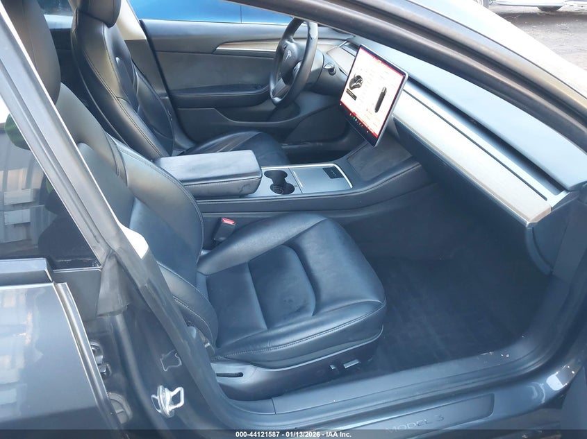 2022 Tesla Model 3 Long Range Dual Motor All-Wheel Drive