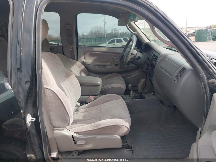 2003 Toyota Tacoma Base V6