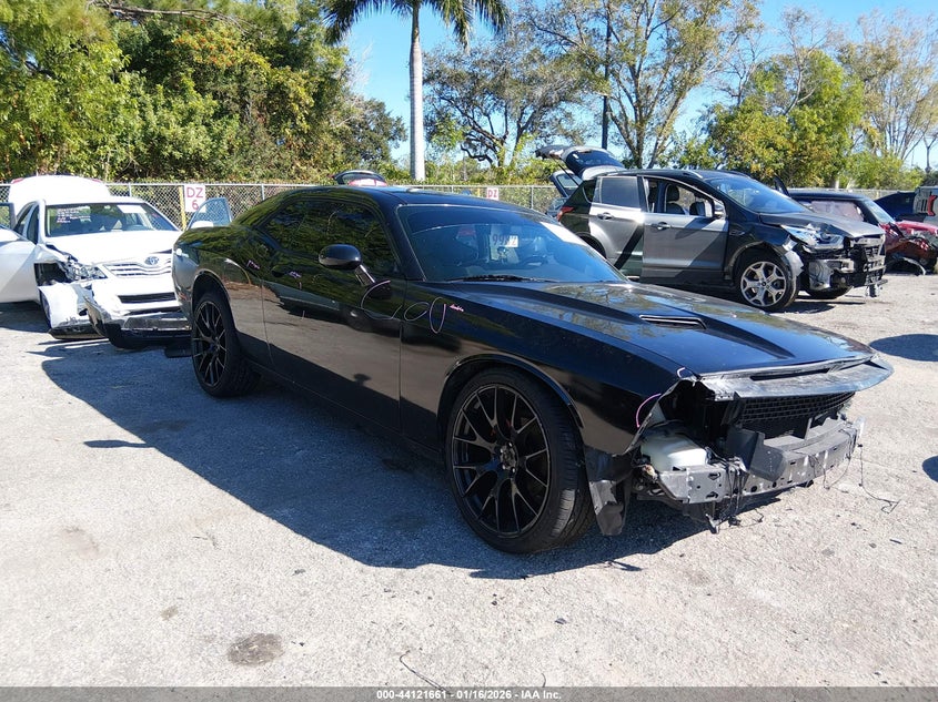 DODGE CHALLENGER SXT
