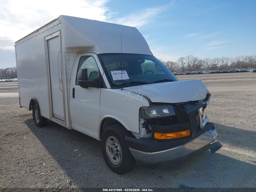 2022 GMC SAVANA CUTAWAY WORK VAN