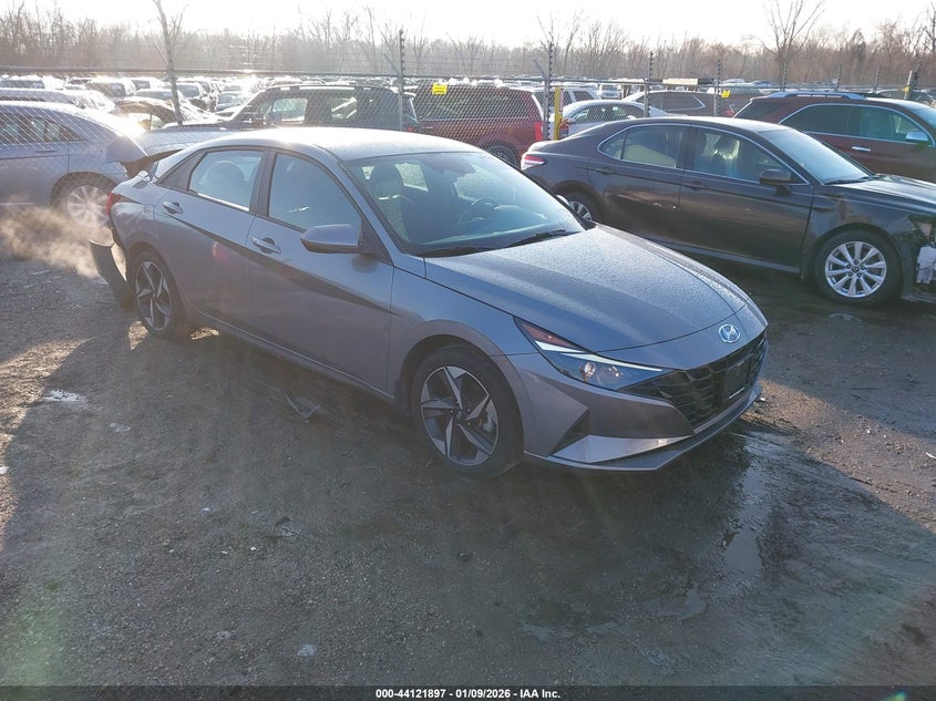 2023 Hyundai Elantra Sel