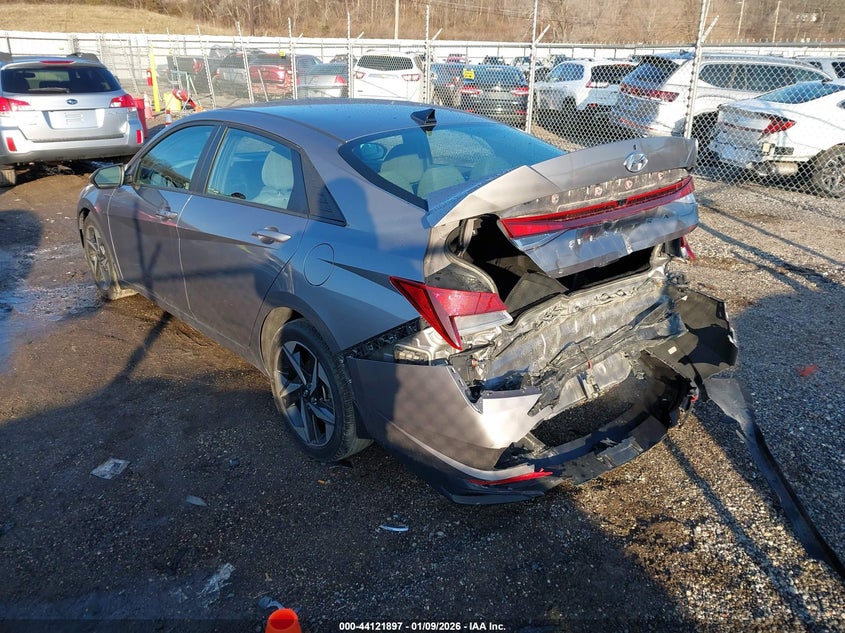 2023 Hyundai Elantra Sel