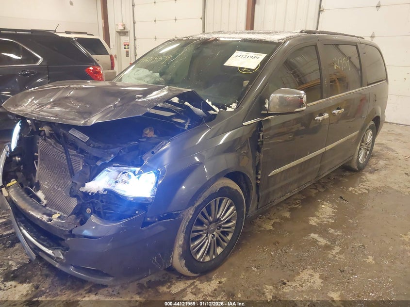 2016 Chrysler Town & Country Touring-L Anniversary Edition